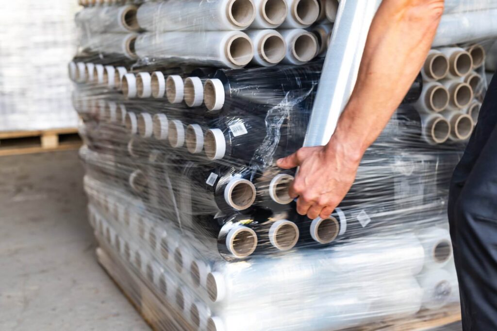 Folie do pakowania – stretch i bąbelkowa dostępne w Małopolsce w ofercie firmy Megjan Kraków